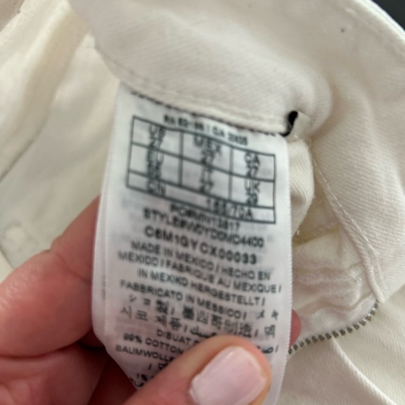 GUESS jeans! Stunning - Picture 3 of 5